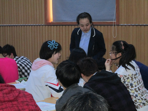 学生小组合作 教师收集信息