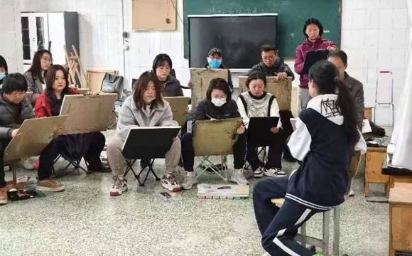 2024年高中美术课堂达标教学技能现场纪实