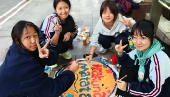 彩绘焕新颜，文明驻心间——郑州市第二十四中学艺术涂鸦点亮校园文明底色